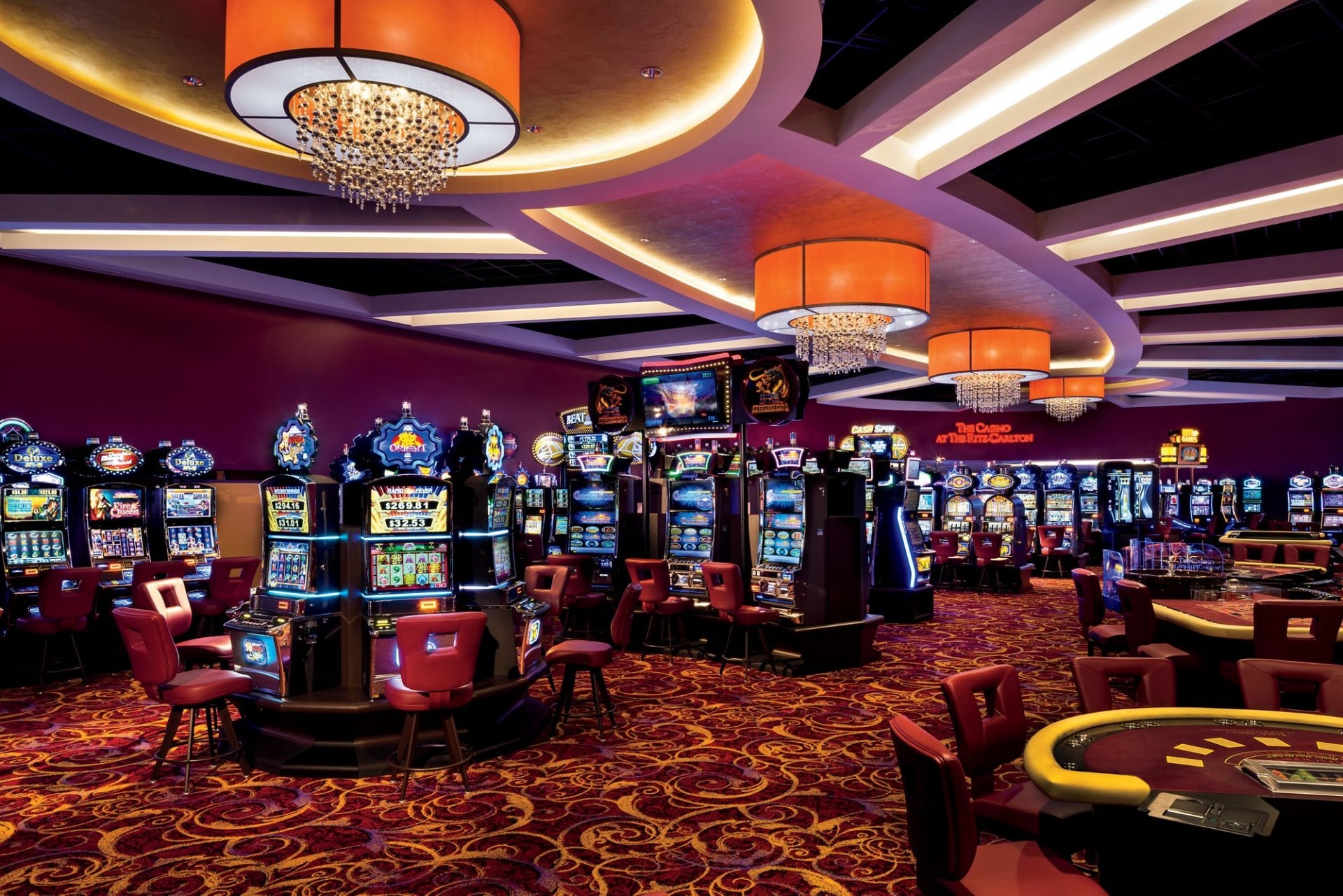 Blackjack Stratejileri: Basit Temellerden İleri Tekniklere